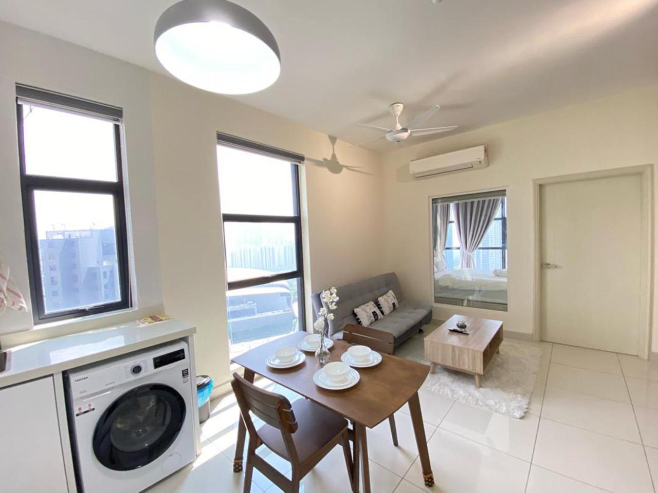 Arte Mont Kiara By Cozynest Apartment Kuala Lumpur Luaran gambar