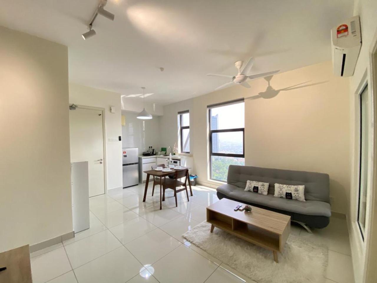 Arte Mont Kiara By Cozynest Apartment Kuala Lumpur Luaran gambar